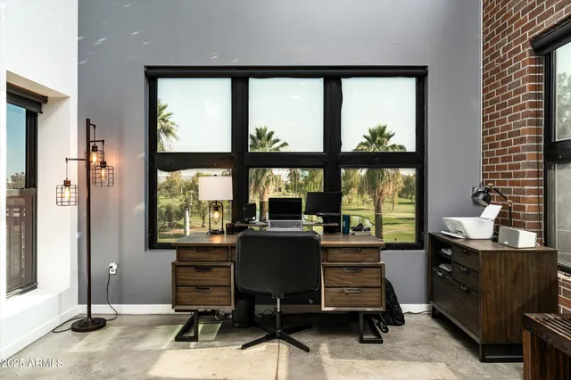 $1,099,000 | 914 East Osborn Road, Unit 404, Phoenix, AZ 85014