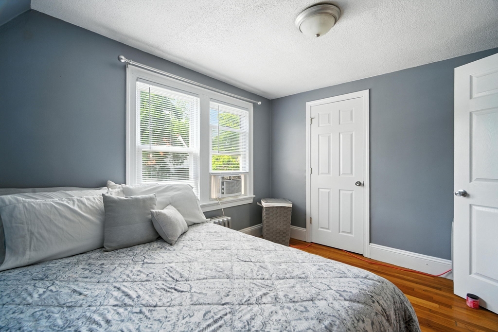 91 Braddock Street Springfield, MA 01109 - Photo 21 of 38