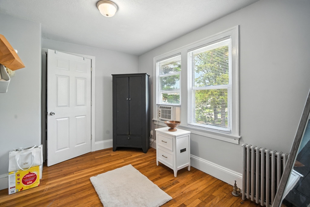 91 Braddock Street Springfield, MA 01109 - Photo 22 of 38