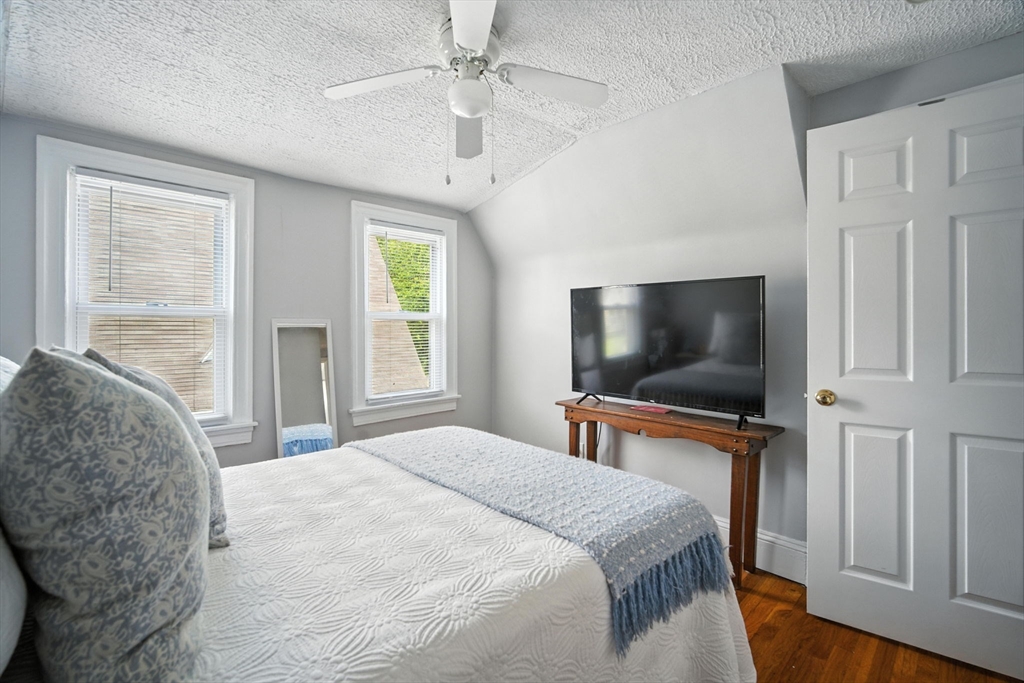 91 Braddock Street Springfield, MA 01109 - Photo 26 of 38