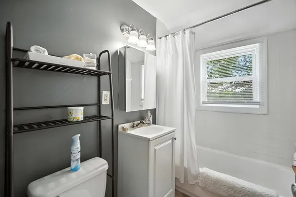 $269,900 | 91 Braddock Street, Springfield, MA 01109