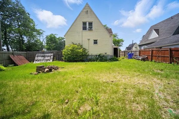 $269,900 | 91 Braddock Street, Springfield, MA 01109