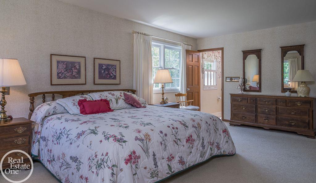 5317 Aintree Road Rochester, MI 48306 - Photo 16 of 40