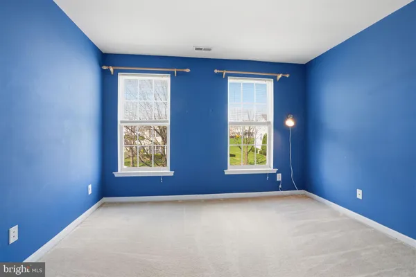 $890,000 | 6 Susanna Way, Newtown, PA 18940
