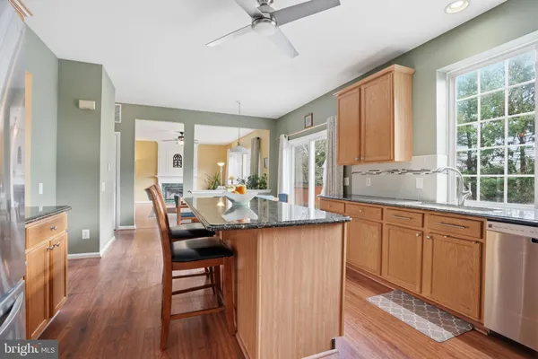 $890,000 | 6 Susanna Way, Newtown, PA 18940