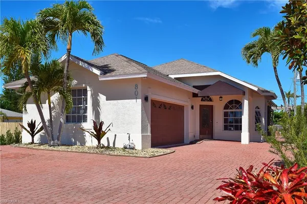 $3,950 | 801 99th Avenue North, Naples, FL 34108