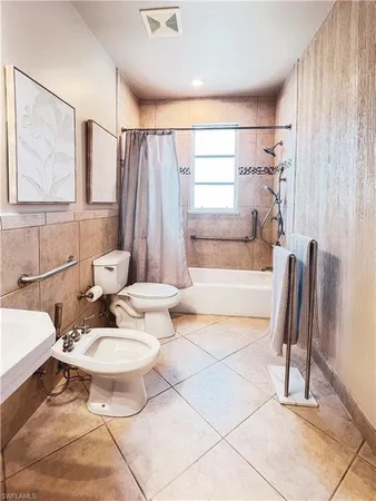 $3,950 | 801 99th Avenue North, Naples, FL 34108