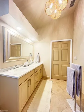 $3,950 | 801 99th Avenue North, Naples, FL 34108