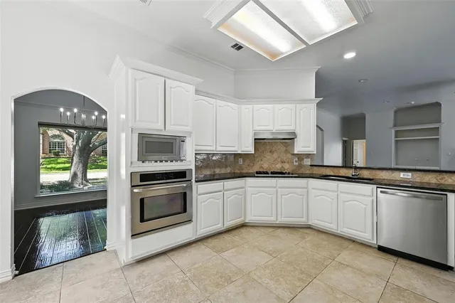 $559,950 | 3916 Granbury Drive, Dallas, TX 75287