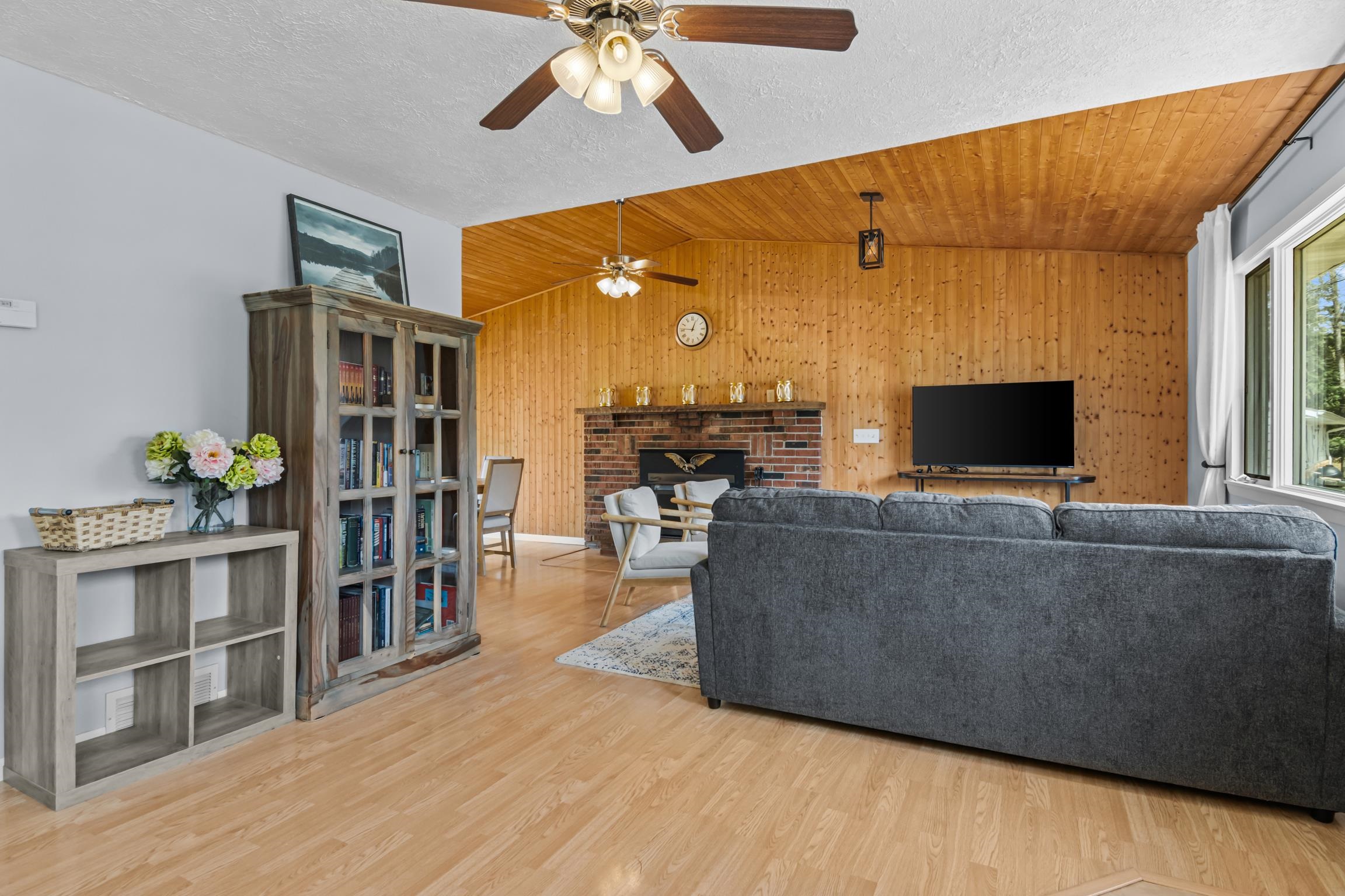 1296 River Road Beulah, MI 49617 - Photo 9 of 29 1933350-3e702767-3aaf-4e11-936a-7f6b01d2ab84.JPG