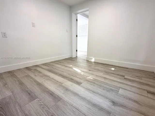 $2,500 | 716 Northeast 7th Street, Unit B, Hallandale Beach, FL 33009