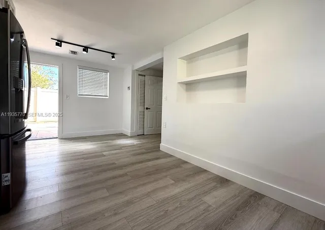 $2,500 | 716 Northeast 7th Street, Unit B, Hallandale Beach, FL 33009