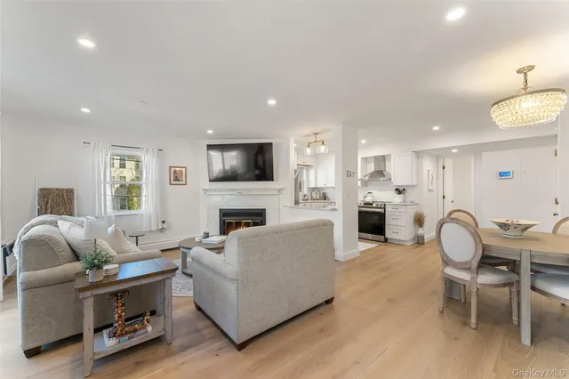 $699,000 | 36 Greenridge Avenue, Unit 302, White Plains, NY 10605