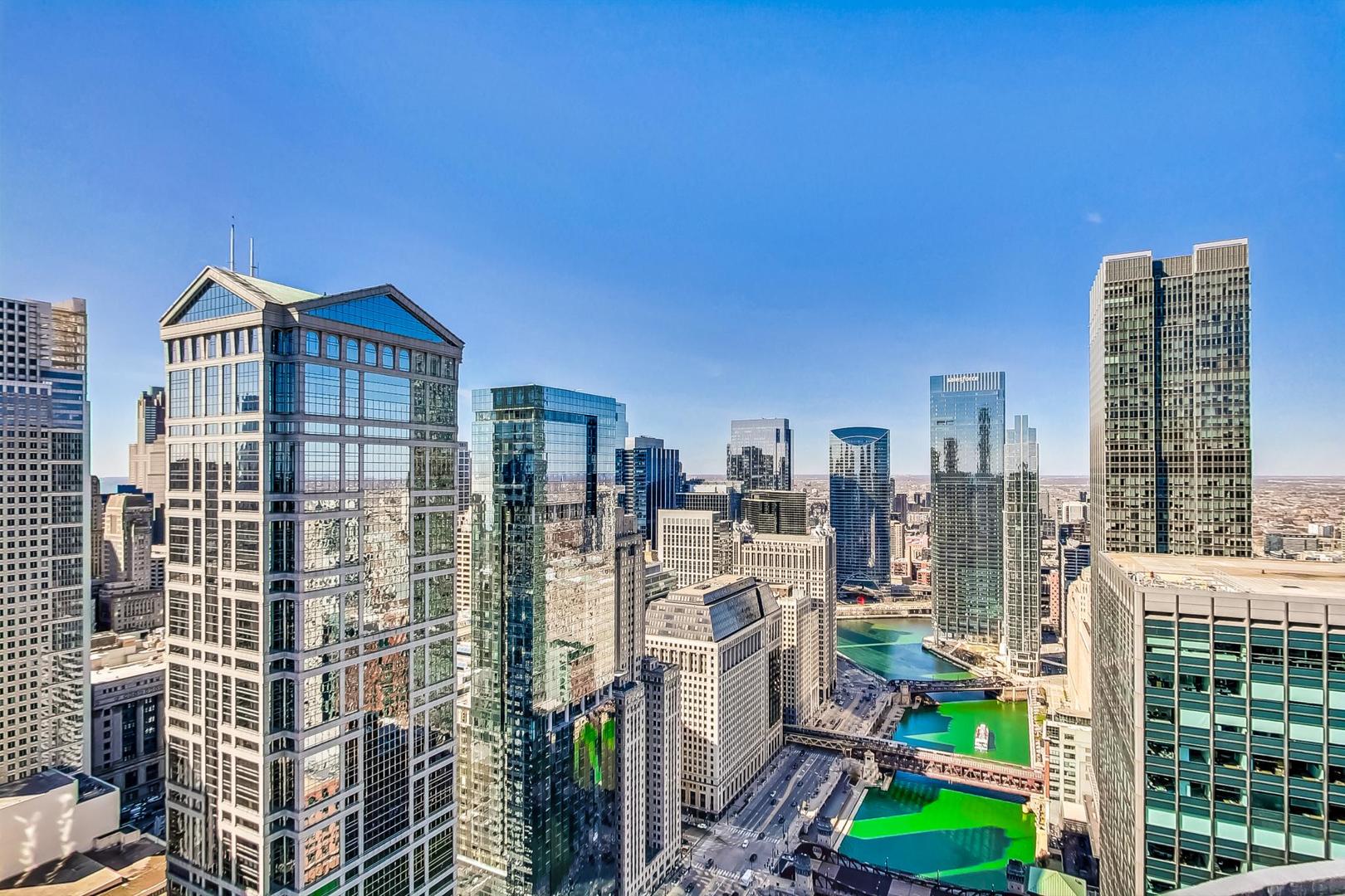 300 North State Street, Unit 2305 Chicago, IL 60654 - Photo 33 of 35