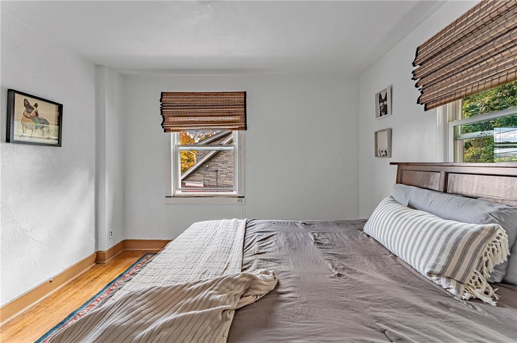 109 Imogene Road Pittsburgh, PA 15217 - Photo 14 of 19 Gallery Image 14