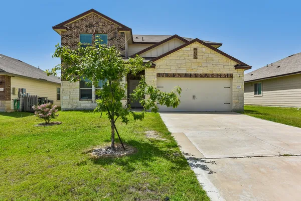 $295,000 | 105 Green Jay Drive, Jarrell, TX 76537