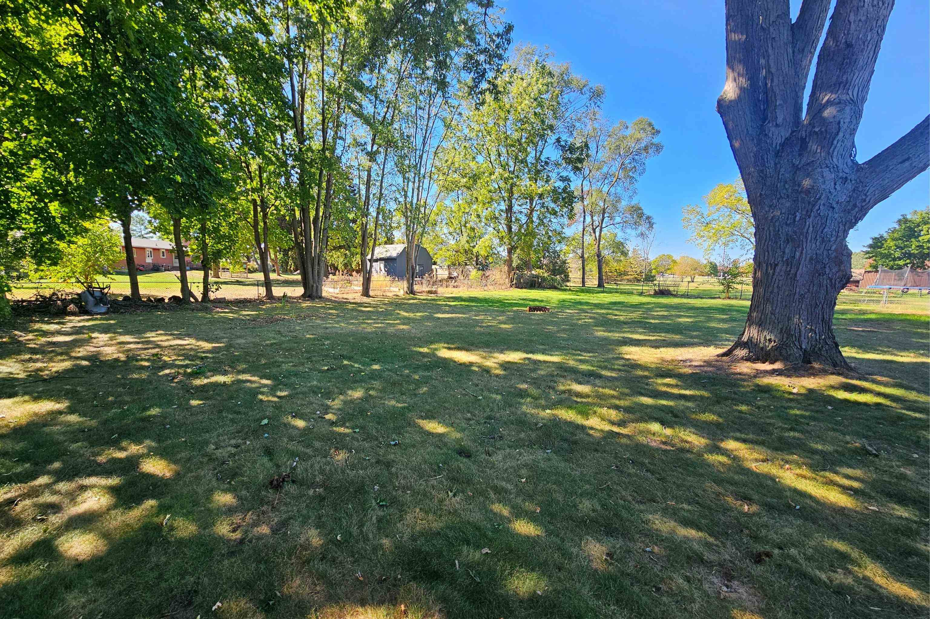 5865 Shattuck Road Saginaw, MI 48603 - Photo 45 of 49 50157412-b41bd8dd-6af1-45e2-a231-fb9fb9492bca.JPG