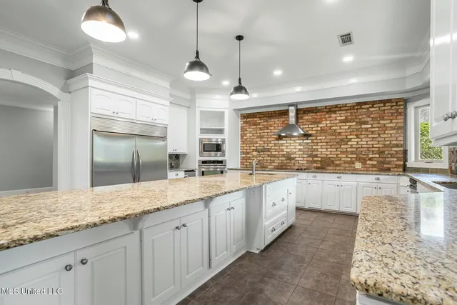 $564,000 | 559 White Oak Road, Florence, MS 39073