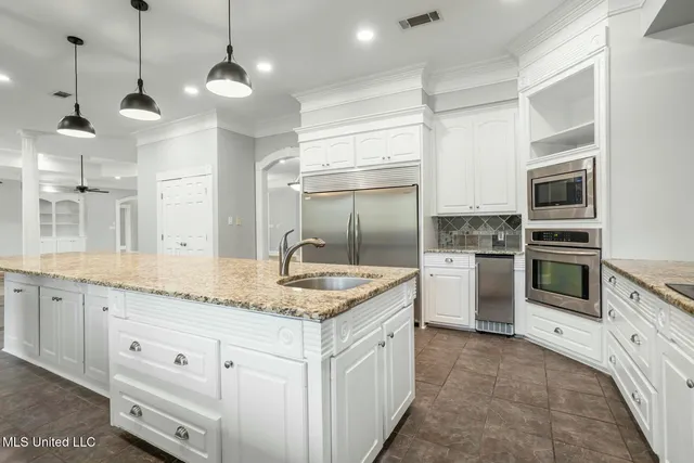 $564,000 | 559 White Oak Road, Florence, MS 39073