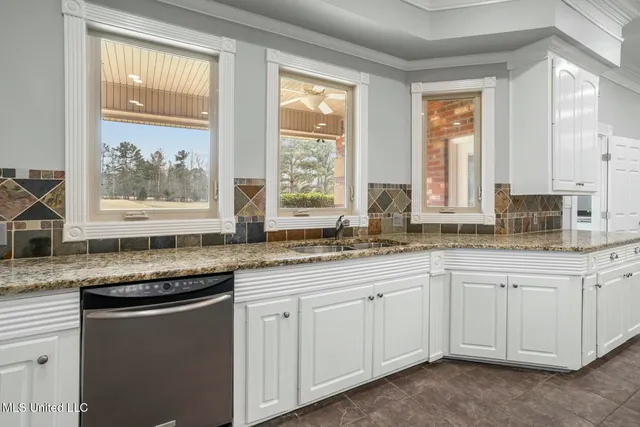 $564,000 | 559 White Oak Road, Florence, MS 39073