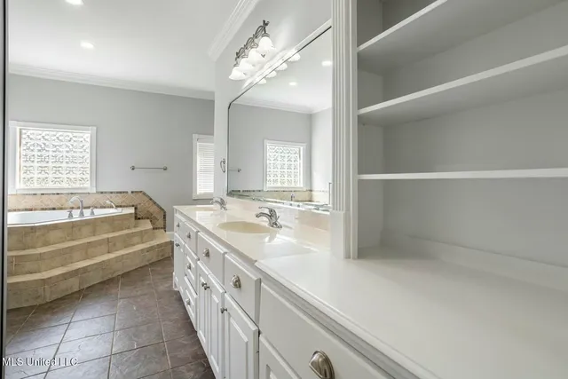 $564,000 | 559 White Oak Road, Florence, MS 39073