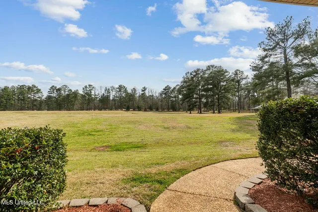 $564,000 | 559 White Oak Road, Florence, MS 39073