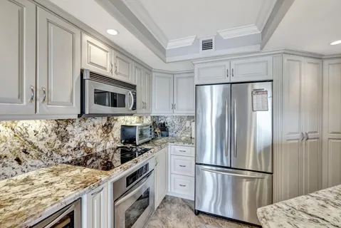 $3,900 | 2100 South Ocean Drive, Unit 16F, Fort Lauderdale, FL 33316