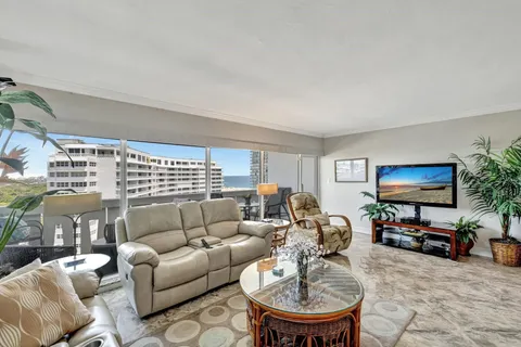 $3,900 | 2100 South Ocean Drive, Unit 16F, Fort Lauderdale, FL 33316
