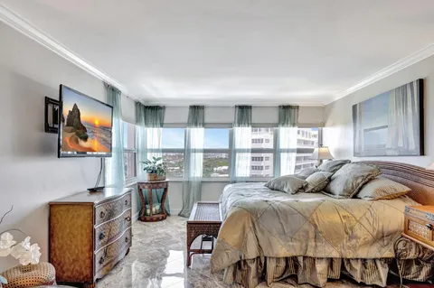 $3,900 | 2100 South Ocean Drive, Unit 16F, Fort Lauderdale, FL 33316