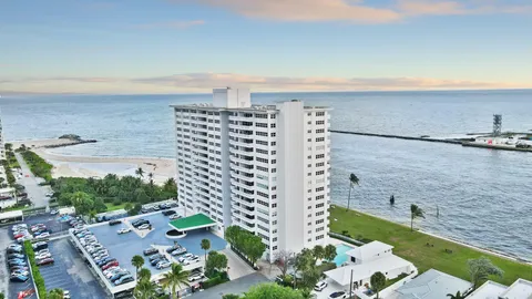 $3,900 | 2100 South Ocean Drive, Unit 16F, Fort Lauderdale, FL 33316