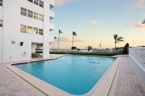 $3,900 | 2100 South Ocean Drive, Unit 16F, Fort Lauderdale, FL 33316