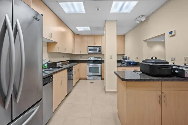 $3,900 | 2100 South Ocean Drive, Unit 16F, Fort Lauderdale, FL 33316