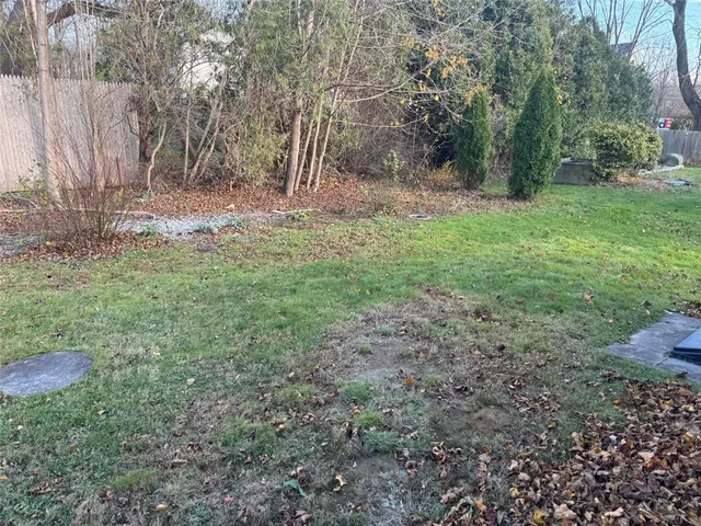 $480,000 | 17 Meadow Road, Scituate, RI 02831