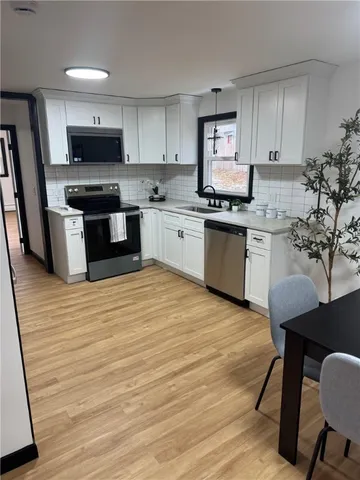 $480,000 | 17 Meadow Road, Scituate, RI 02831