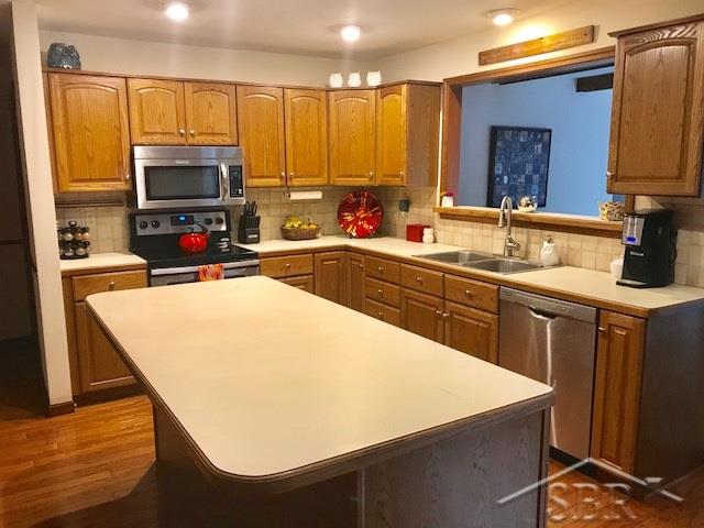 8055 Geddes Road Saginaw, MI 48609 - Photo 8 of 24 31342422-7.JPG