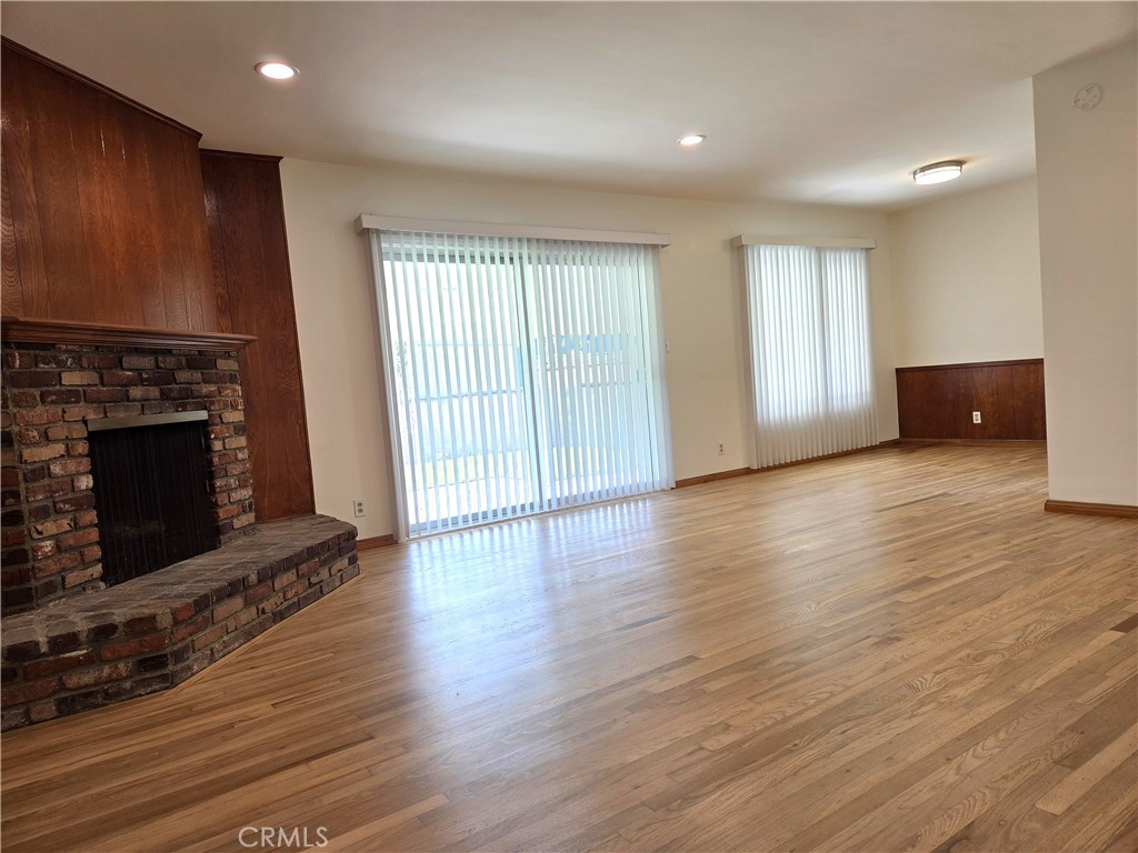 3520 East Harding Street Long Beach, CA 90805 - Photo 2 of 8 Living Room to Dining Area