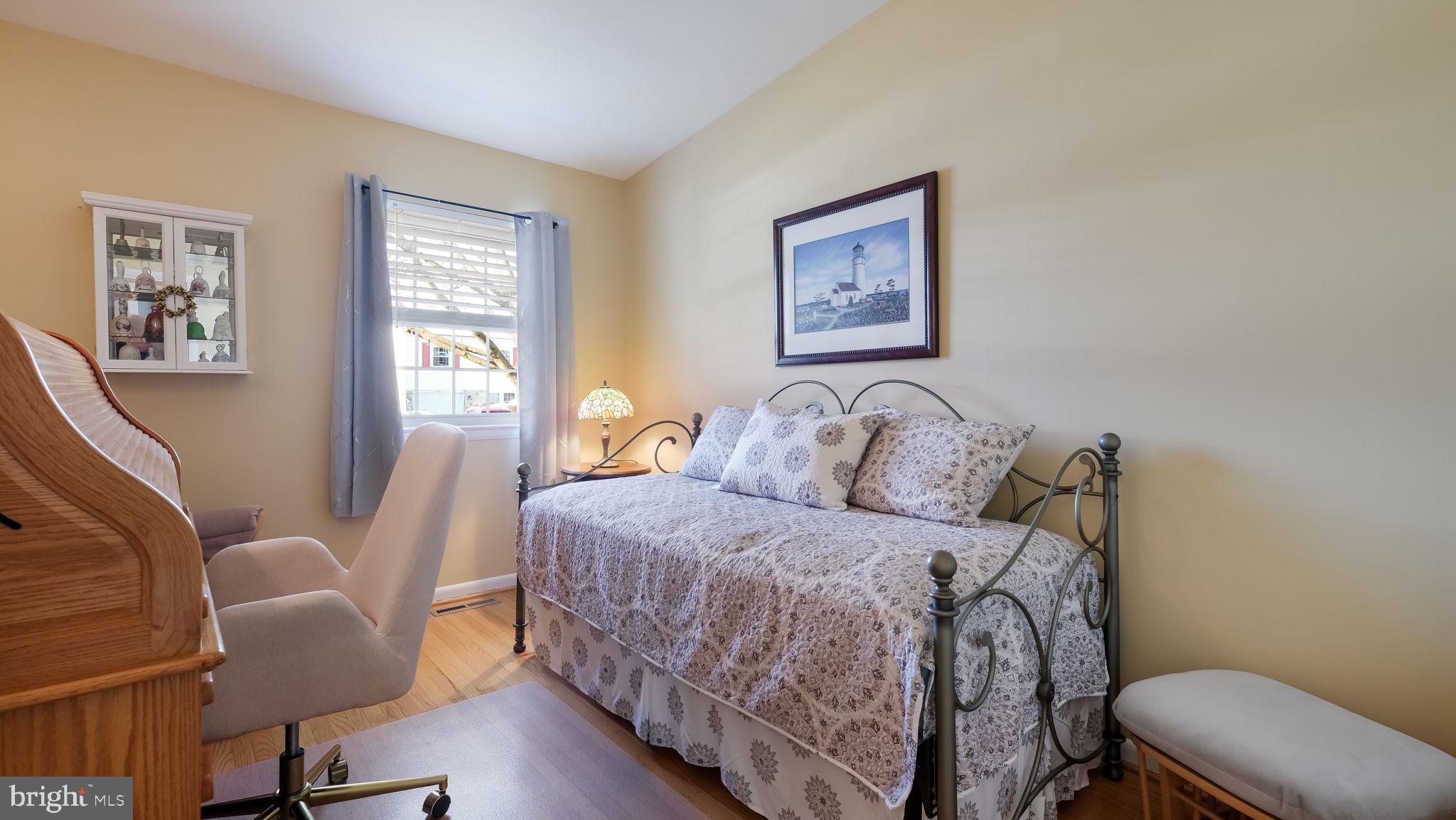 439 Shallcross Road Southampton, PA 18966 - Photo 24 of 41 second bedroom or office/den