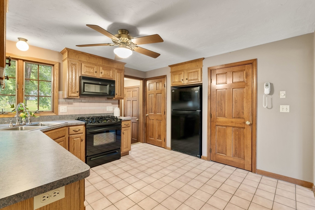 24 Ryders Lane Marshfield, MA 02050 - Photo 12 of 27