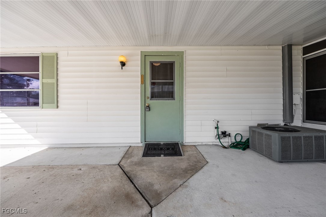 13 Pinewood Boulevard Lehigh Acres, FL 33936 - Photo 7 of 31