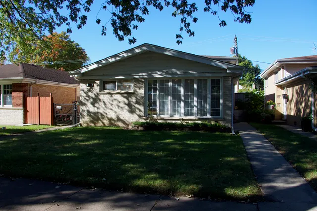 $3,000 | 9910 Crawford Avenue, Skokie, IL 60076