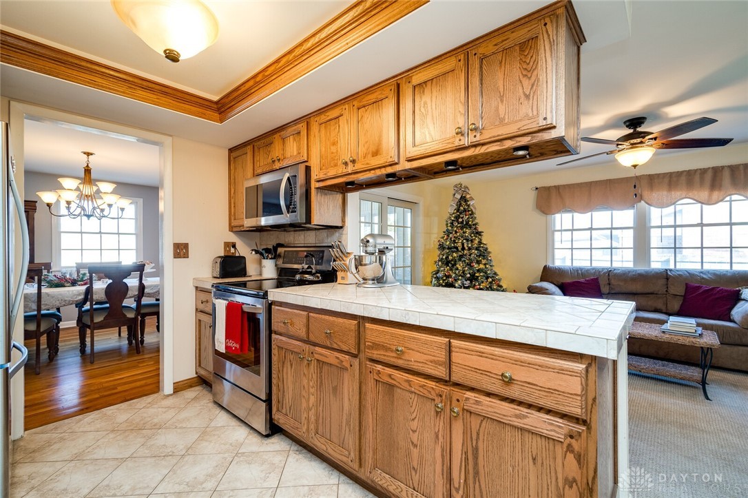 2333 Springmill Road Dayton, OH 45440 - Photo 16 of 49 Gallery Image 16