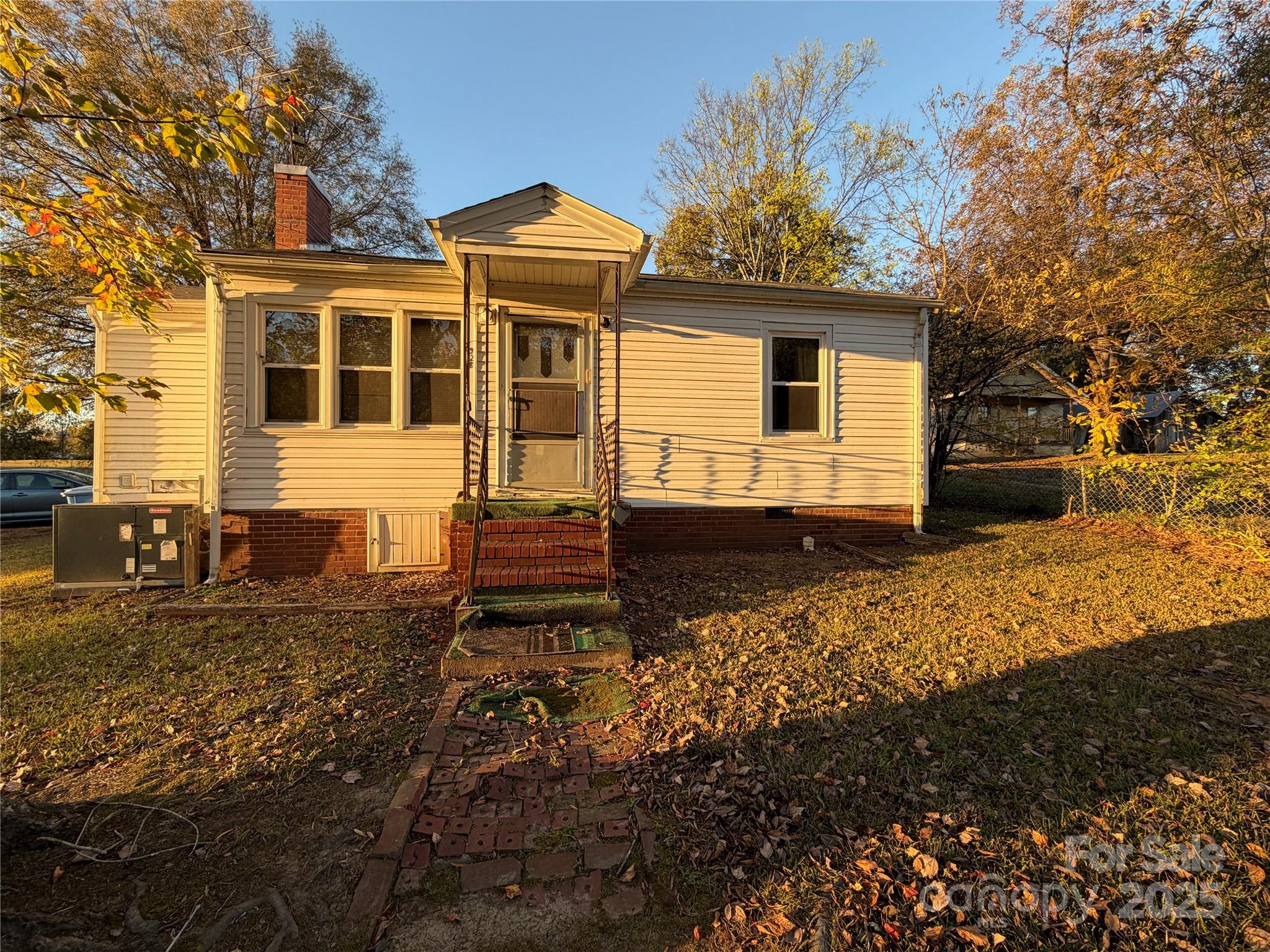 928 Bost Street Albemarle, NC 28001 - Photo 20 of 20 a front view of house with yard