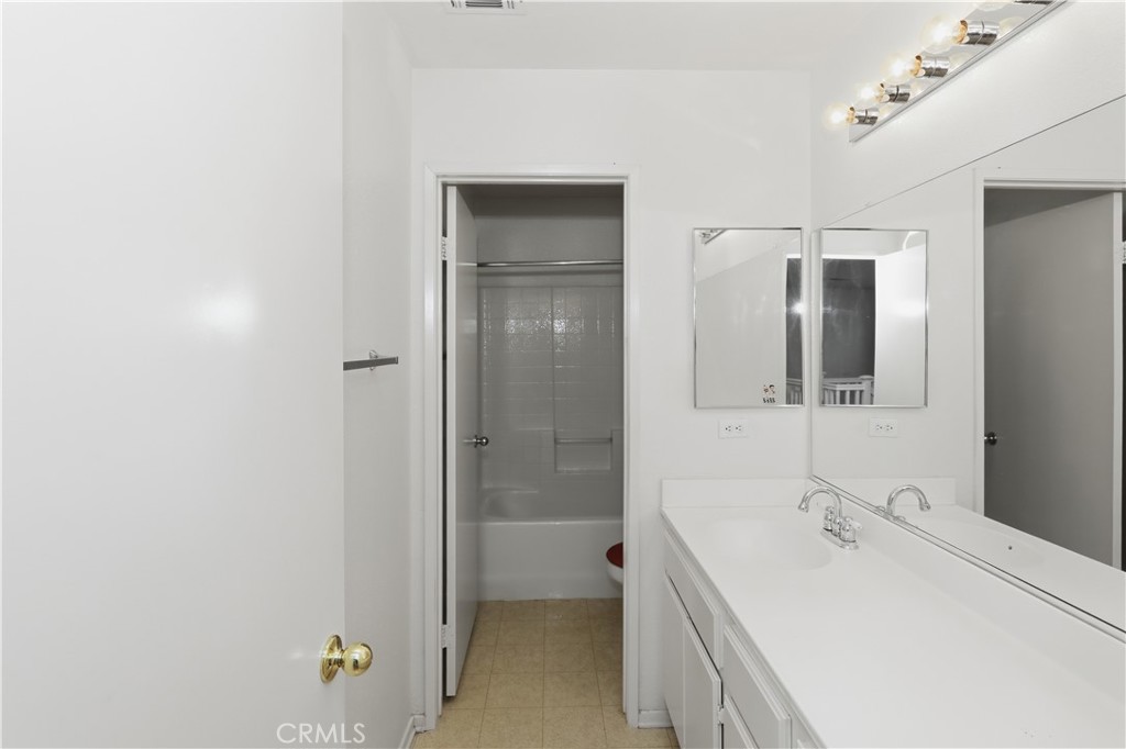 16176 Setting Sun Circle Riverside, CA 92503 - Photo 26 of 52 Shared Bathroom