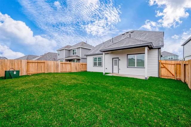 $2,600 | 811 Gavin Walker Drive, Rosharon, TX 77583