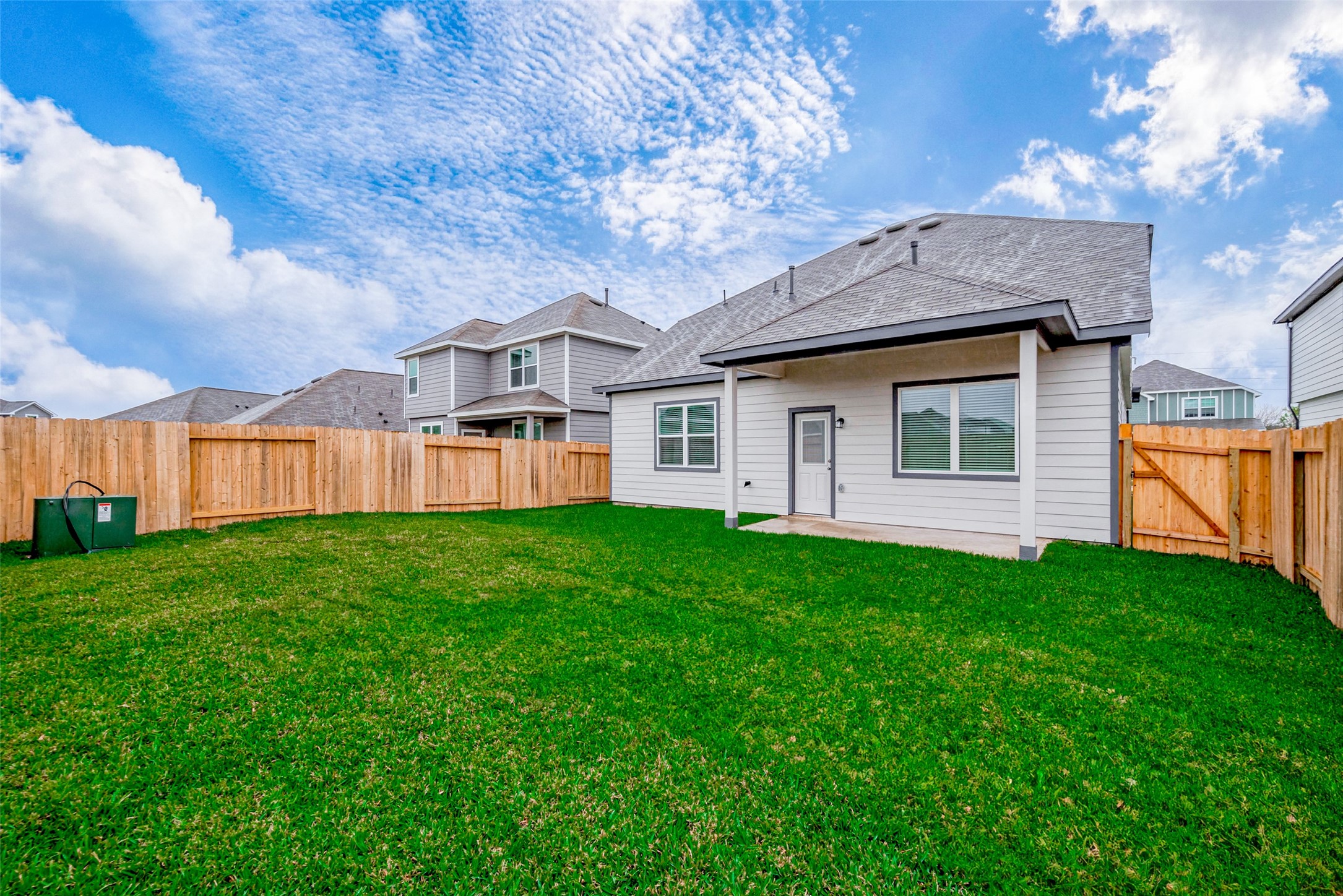 811 Gavin Walker Drive Rosharon, TX 77583 - Photo 30 of 43