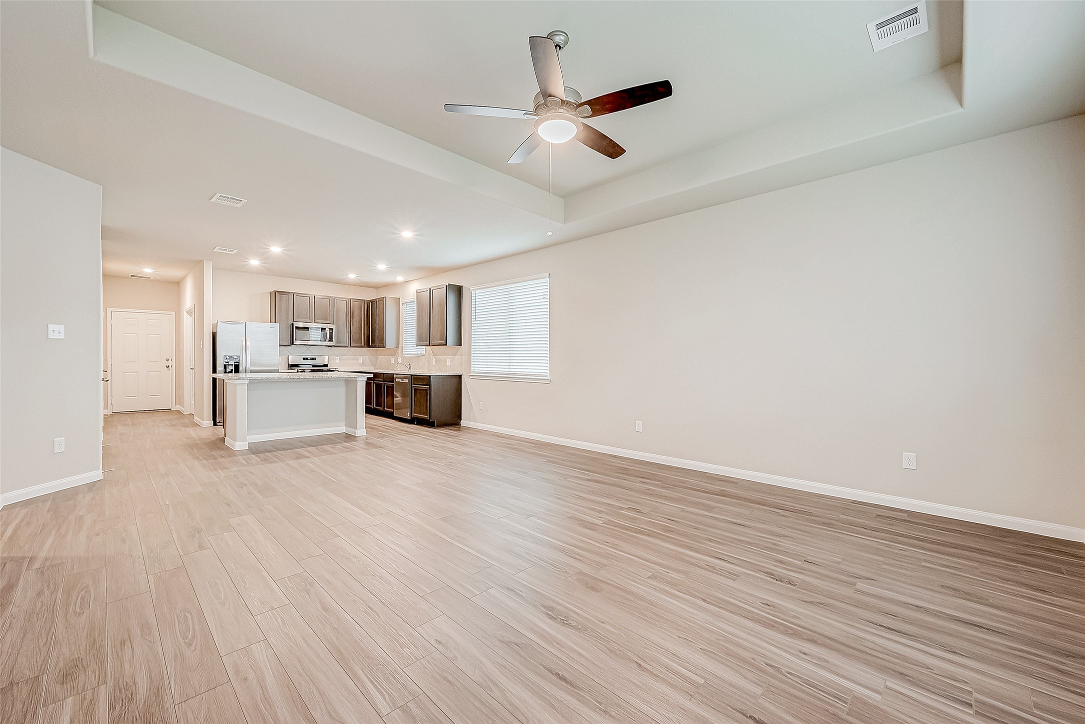 811 Gavin Walker Drive Rosharon, TX 77583 - Photo 6 of 43