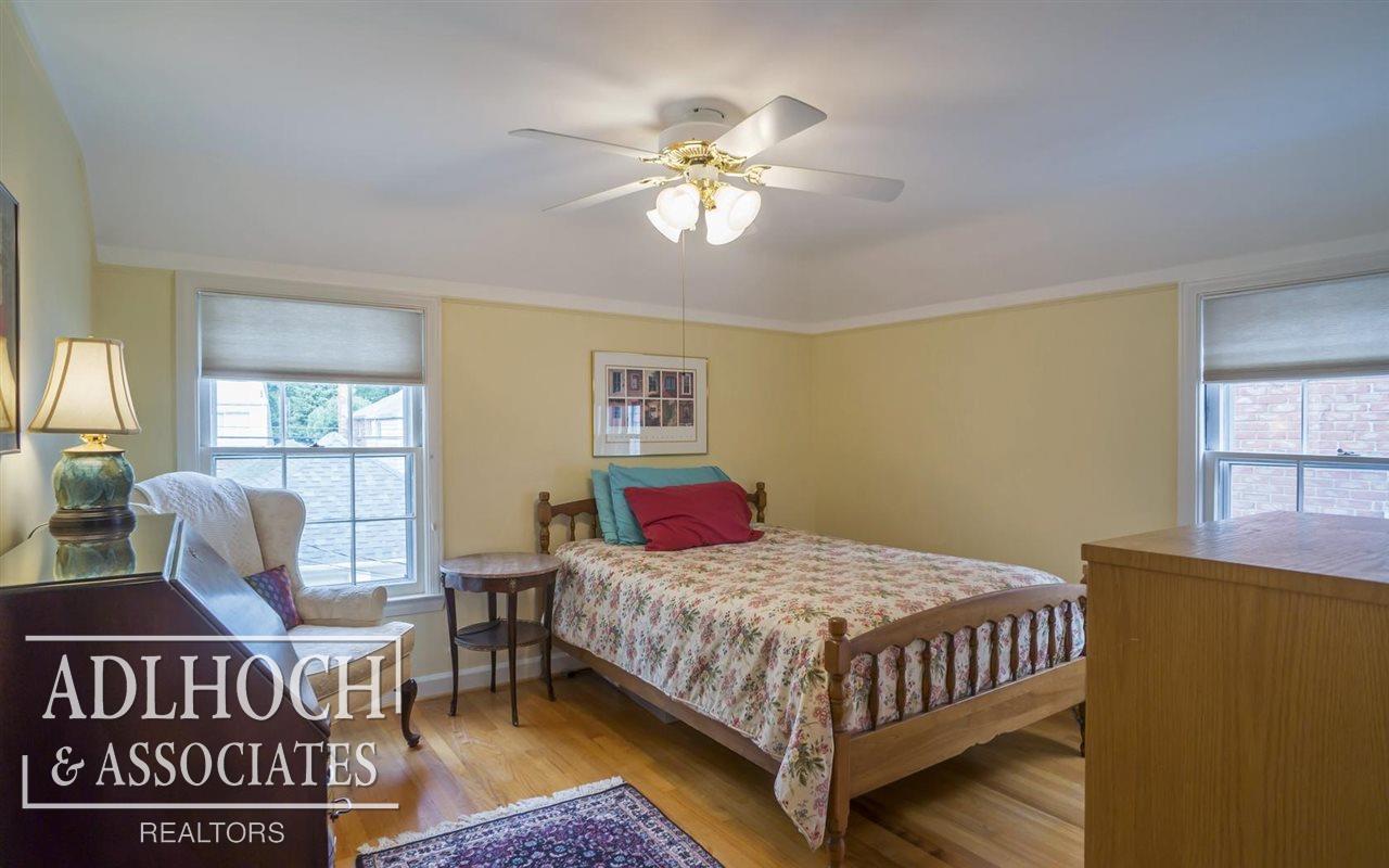 272 Merriweather Road Grosse Pointe Farms, MI 48236 - Photo 17 of 18