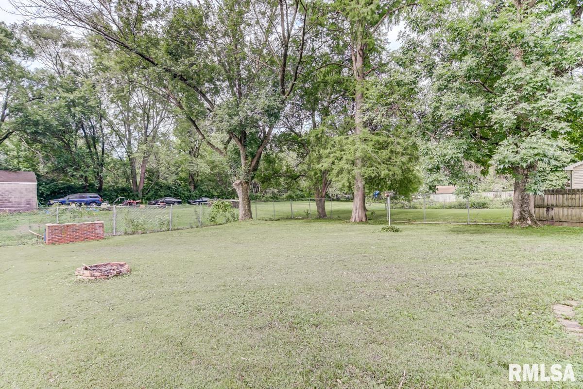 3136 East Division Street Springfield, IL 62702 - Photo 36 of 39 Gallery Image 36