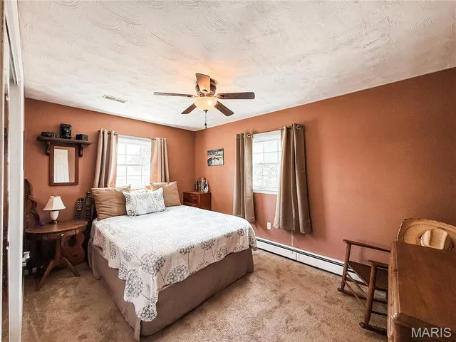 $220,000 | 593 West Hill Street, Nashville, IL 62263