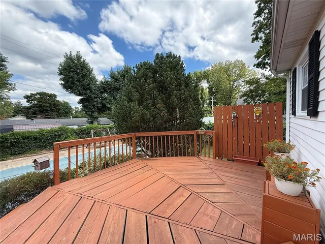 $220,000 | 593 West Hill Street, Nashville, IL 62263